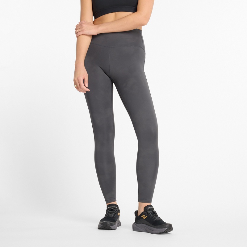 New Balance Women’s Athletics Reflective Heat High Rise Legging 27