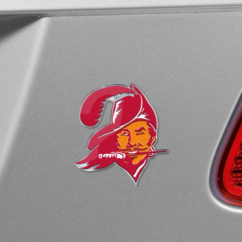 Fanmats Tampa Bay Buccaneers Heavy Duty Aluminum Embossed Color Emblem – Alternate