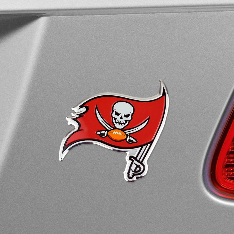 Fanmats Tampa Bay Buccaneers Heavy Duty Aluminum Embossed Color Emblem