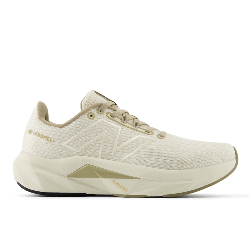 New Balance Women’s FuelCell Propel v5 Running Shoe – WFCPRHL5 (Wide)