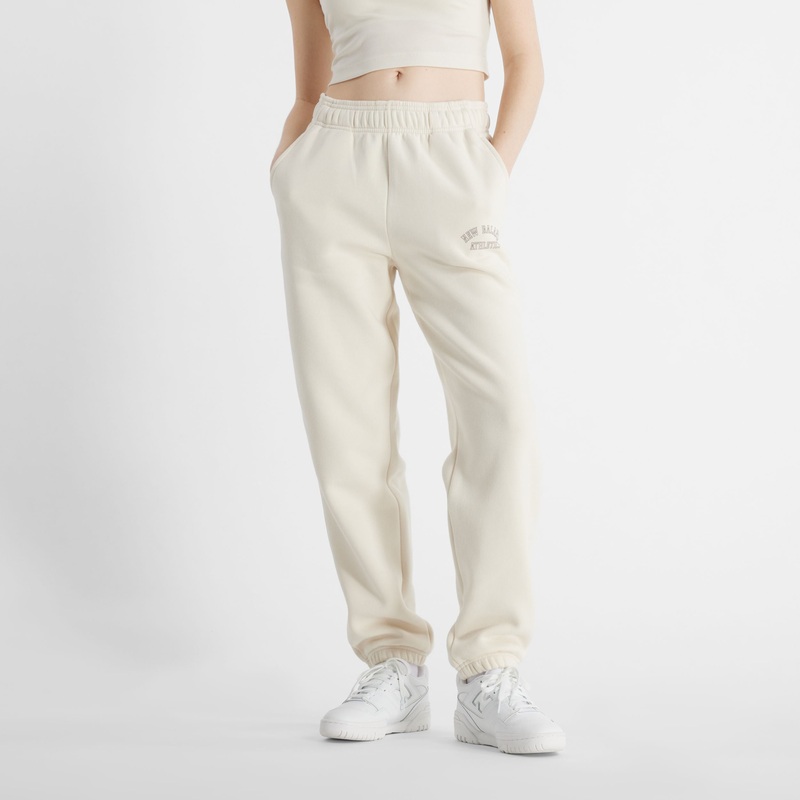 New Balance Women’s Graphic Fleece Jogger