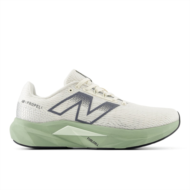 New Balance Men’s FuelCell Propelv5 Running Shoe – MFCPRCA5