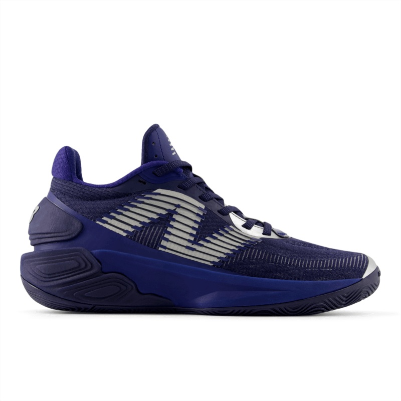 New Balance Men’s TWO WXY Basketball Shoe – BB2WYNV5 (Wide)