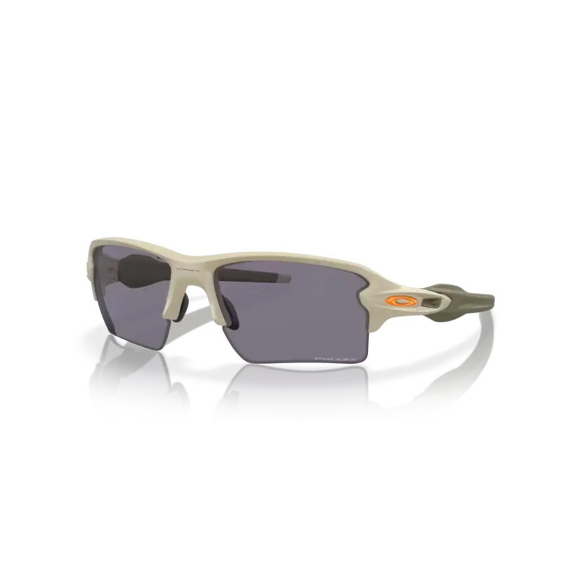 Flak 2.0 XL Latitude Collection