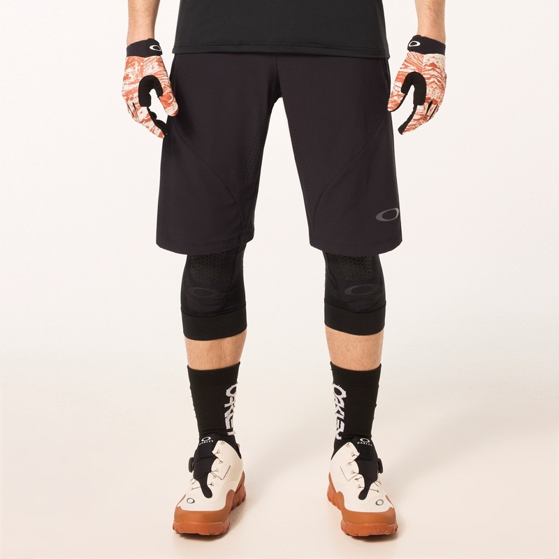 Men’s Seeker Airline Short|BLACKOUT|30|32|34|36