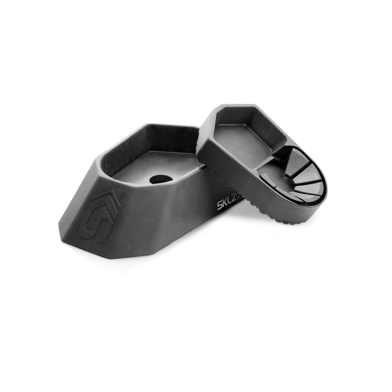 Universal Kicking Tee
