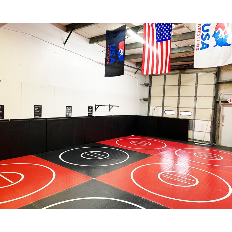 Black and Red 8 section 20′ x 20′ x 1 3/8 Roll-Up Wrestling Mat with Four Practice Circles