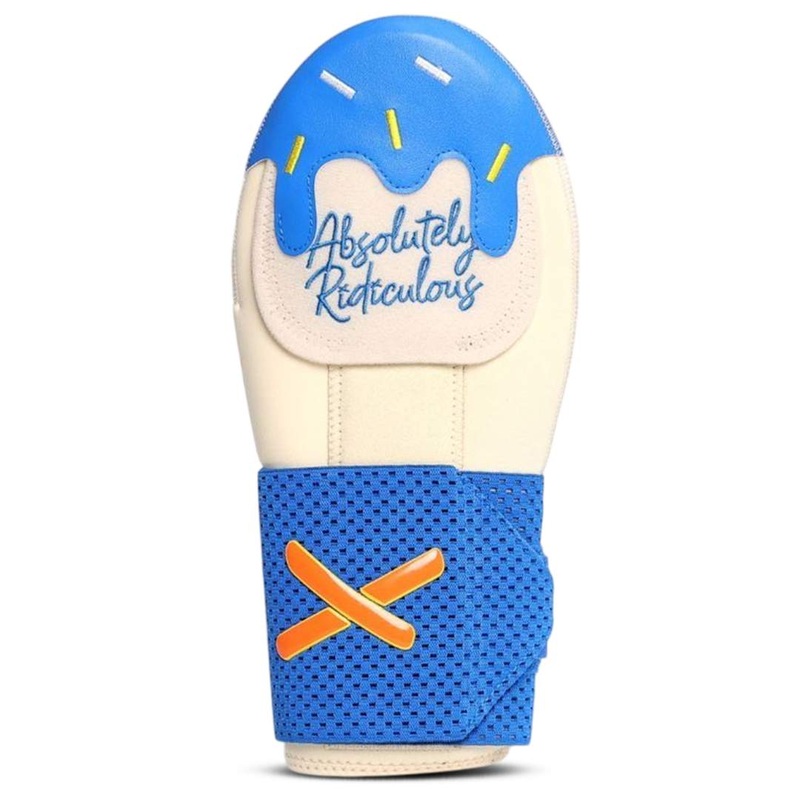 maya brady | sliding mitt