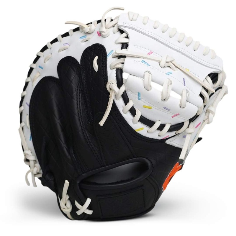 32.5 youth catcher’s mitt | cookies & cream