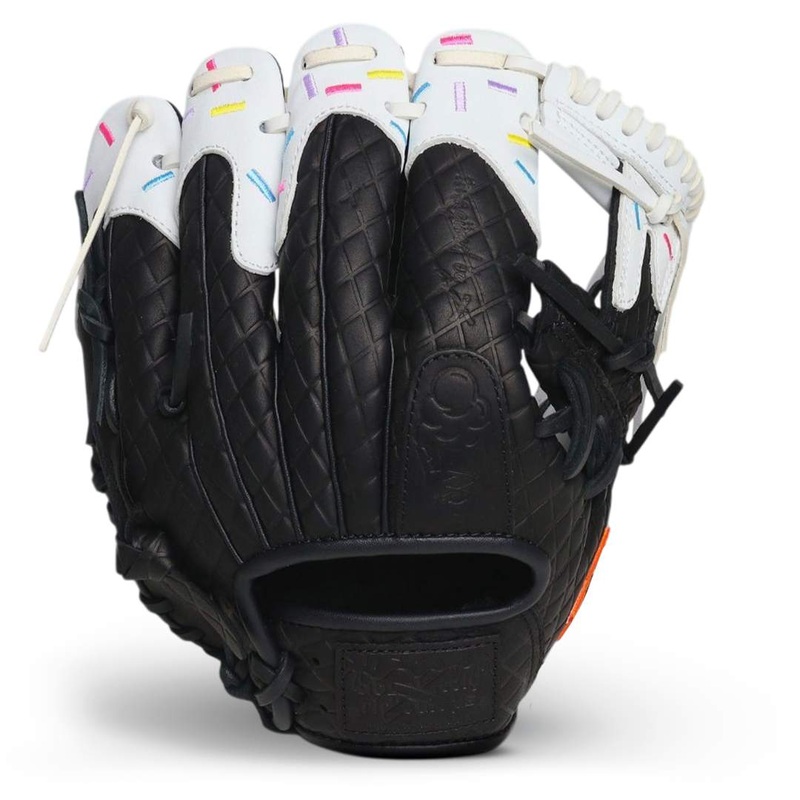 youth ice cream glove | cookies & cream