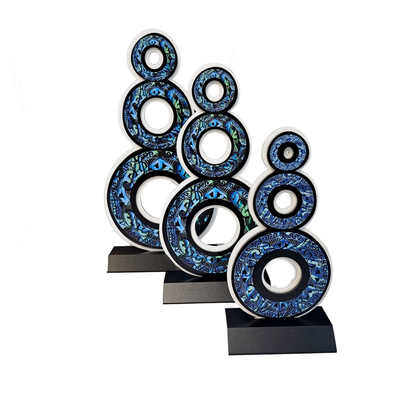ACRYLIC PIKORUA|S-200MM $59|M-260MM $69|L-300MM $85|NONE|INCLUDES FREE GOLD/SILVER PLAQUE