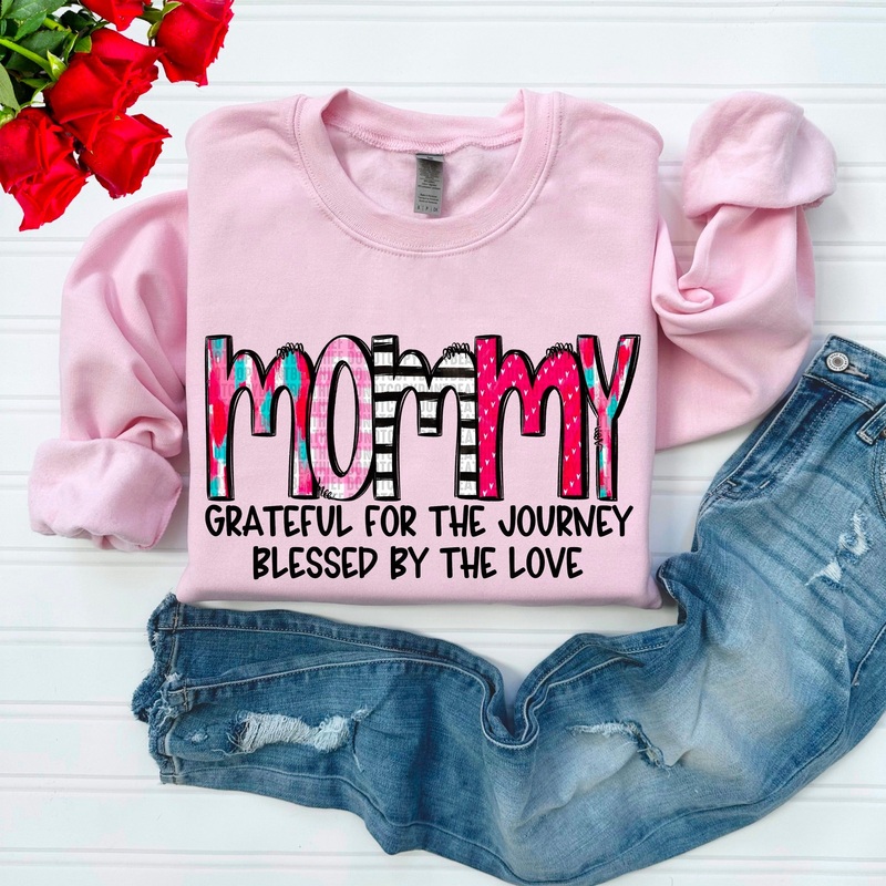 MOMMY BLESSED BY THE LOVE|Black|White|Hearts|No Hearts