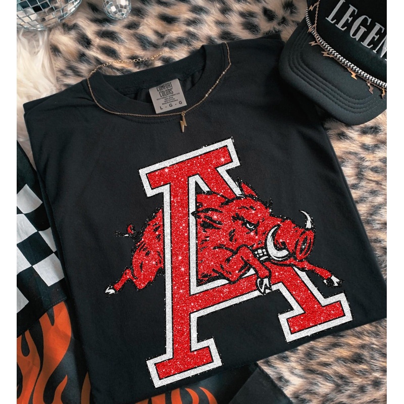 A RAZORBACKS GLITTER MASCOT RED BLK WHT