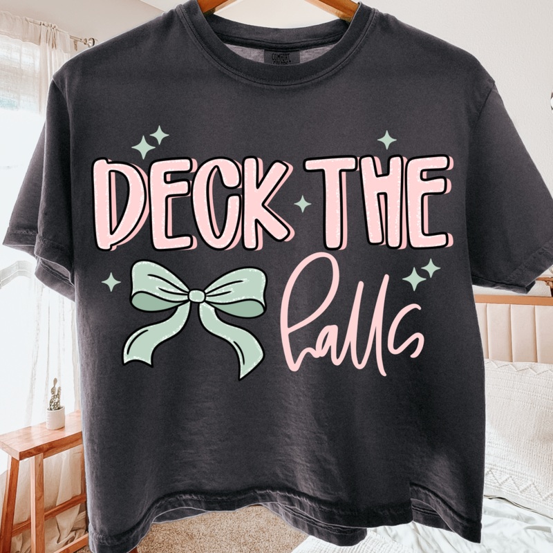 DECK THE HALLS|Toddler 7″(7.00in x 4.96in)|Youth 8.5″(8.50in x 6.02in)|Adult 11″(11.00in x 7.79in)|Adult 12″(12.00in x 8.49in)